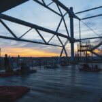 découvrez tout sur le decking : des conseils pour choisir le meilleur matériau, des astuces d'installation et d'entretien, ainsi que des idées d'aménagement pour sublimer votre extérieur.